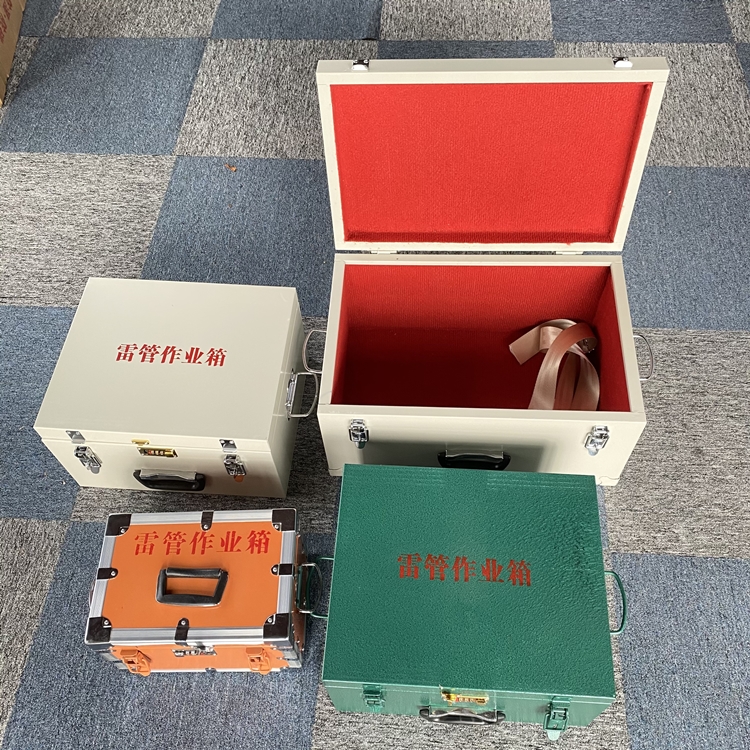 界首爆破工程作业箱如何选择？玻璃钢与传统材质的全面对比
